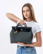 Hermès Herbag 31 Toile Militaire / Vache Hunter Vert Mangrove / Écru / Black GHW - Image 11