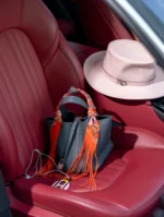 Hermes Twilly franges cuir Les Voitures Nouvelles Abricot / Vermillon / Vieux Rose - Image 4